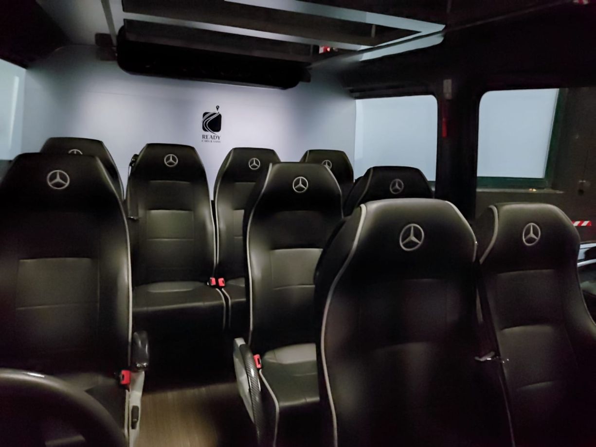 Minibus with chauffeur
